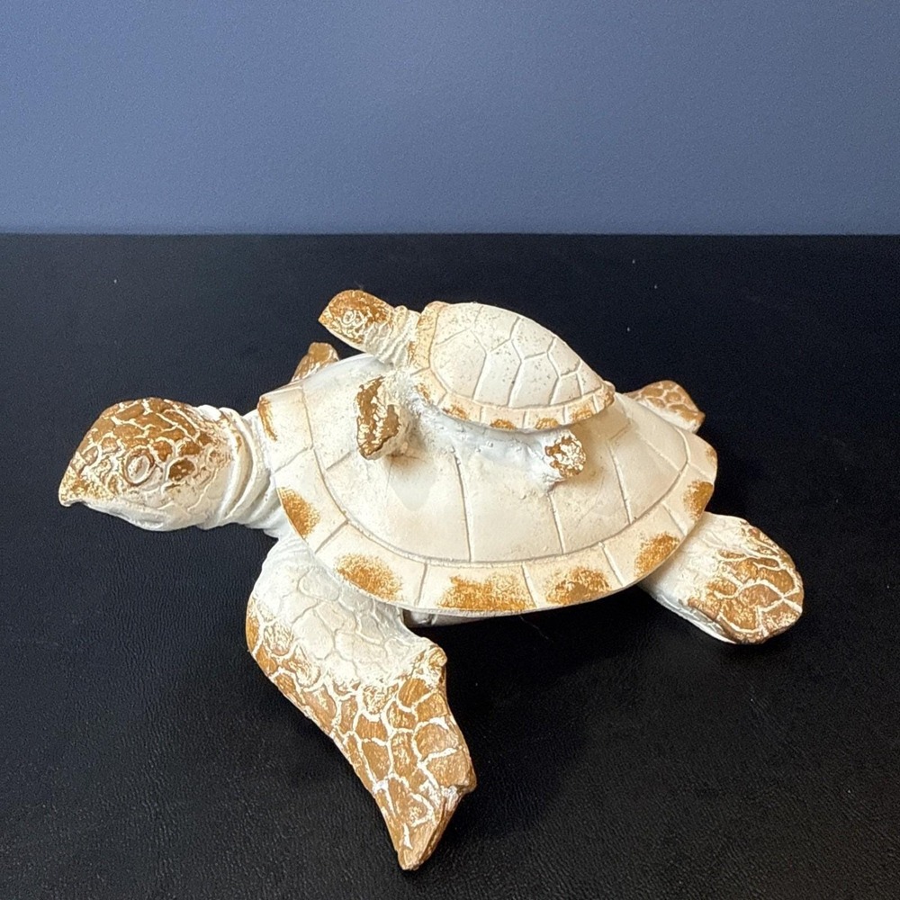 Ocean Sea Turtles Mother And Baby Albino Ivory‎ Colored ~Figurine Statue